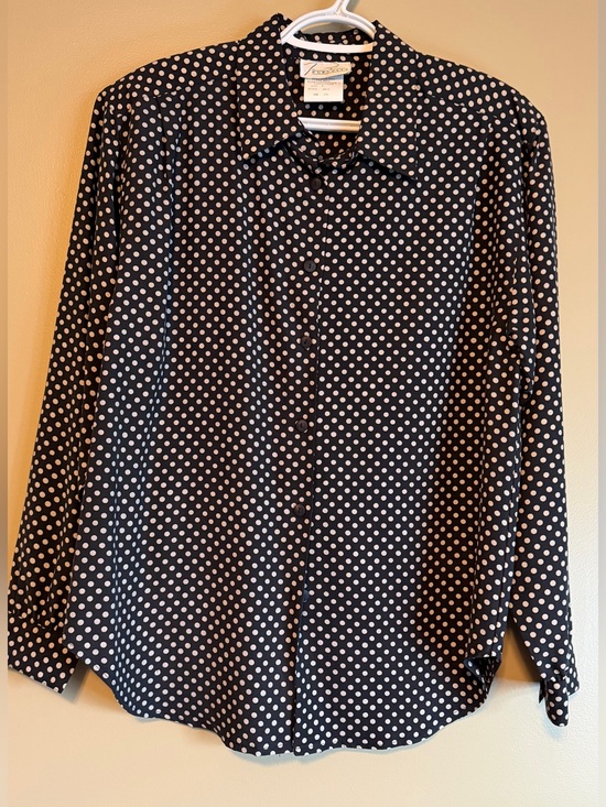Vintage Tops - Vintage 90’s 100% Silk Pursuits Polka Dot Button Down